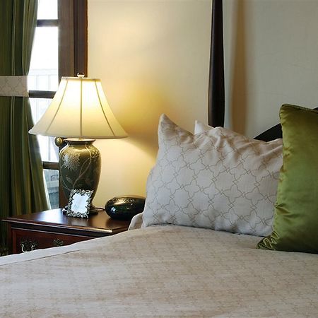 Hotel Baker Сент-Чарльз Экстерьер фото